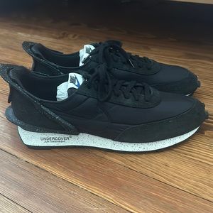Nike Daybreak/Undercover “Black Sail”